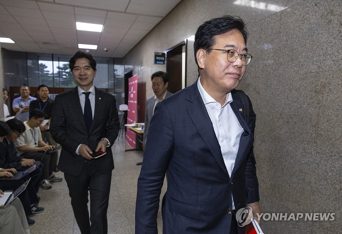 송언석 비대위원장, 국회 집무실 떠나 당사에서 비상대기