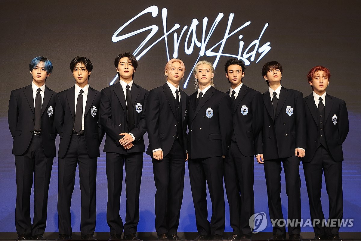스트레이 키즈, 4집 '카르마'로 컴백