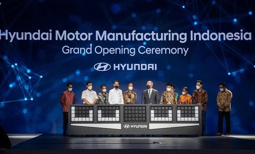 (جديد) شركة «هيونداي موتور» تنتج السيارة «آيونيك 5» في مصنعها بإندونيسيا