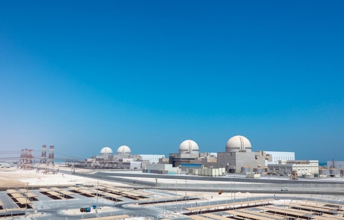المحطة الثالثة النووية في براكة تنجح في ربطها بشبكة كهرباء الإمارات - 2