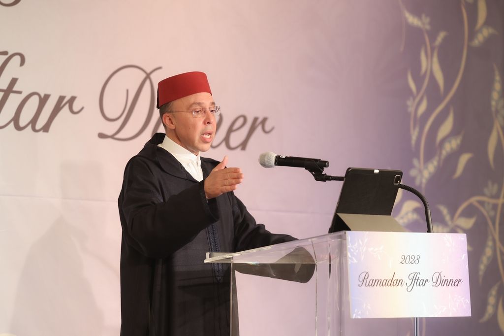 وزير الخارجية بارك جين يقيم إفطارا جماعيا لسفراء الدول الإسلامية والمهتمين بالإسلام - 8