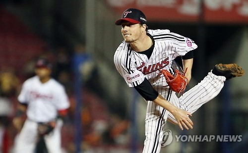 Yonhap Interview) KBO veteran leans on ex-big leaguer father for comfort,  advice