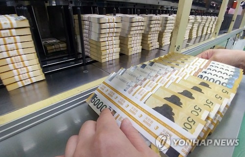 Banknotes in circulation reach nearly 100 tln won last year