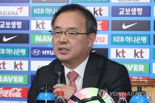 Football exec says nat'l team failed to sign foreign coach due to contract period issues