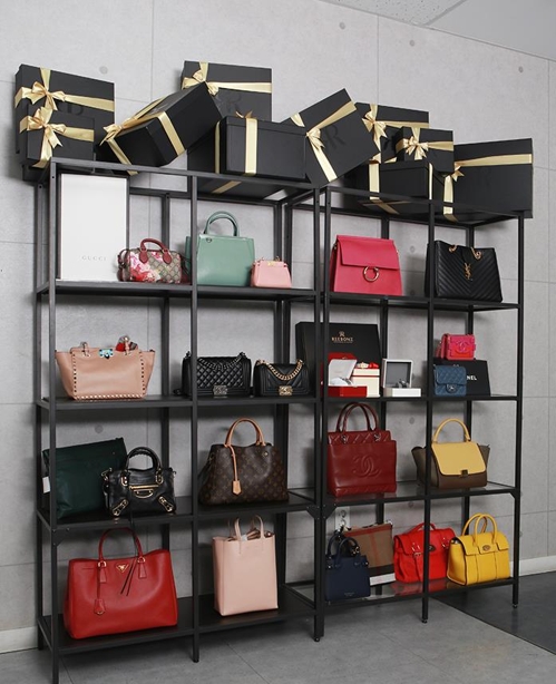 Yonhap Feature) Young S. Korean women opt for renting luxury goods