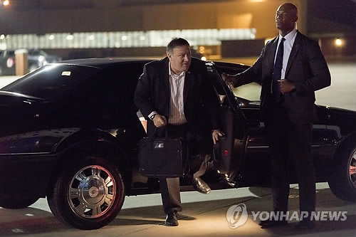 This AP photo shows U.S. Secretary of State Mike Pompeo arriving at Joint Base Andrews, Maryland, on July 5, 2018, to board a plane to North Korea. (Yonhap)