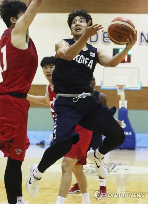 Business As Usual For Coaching Father Playing Sons On Men S Asiad Hoops Team Yonhap News Agency