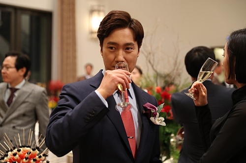 Movie Review High Society An Intriguing Premise Ruined By A Rushed Climax Yonhap News Agency