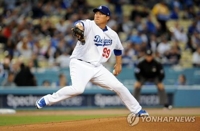 (2nd LD) Dodgers' Ryu Hyun-jin earns 2nd win of season vs. Giants