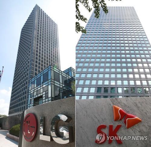This composite image shows the headquarters of LG Chem Inc. (L) and SK Innovation Co. in Seoul. (Yonhap)