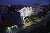  Luxury fashion powerhouses rush into S. Korean market