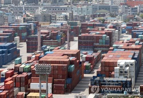 Number of exporters edges up amid weaker overseas shipments in 2019