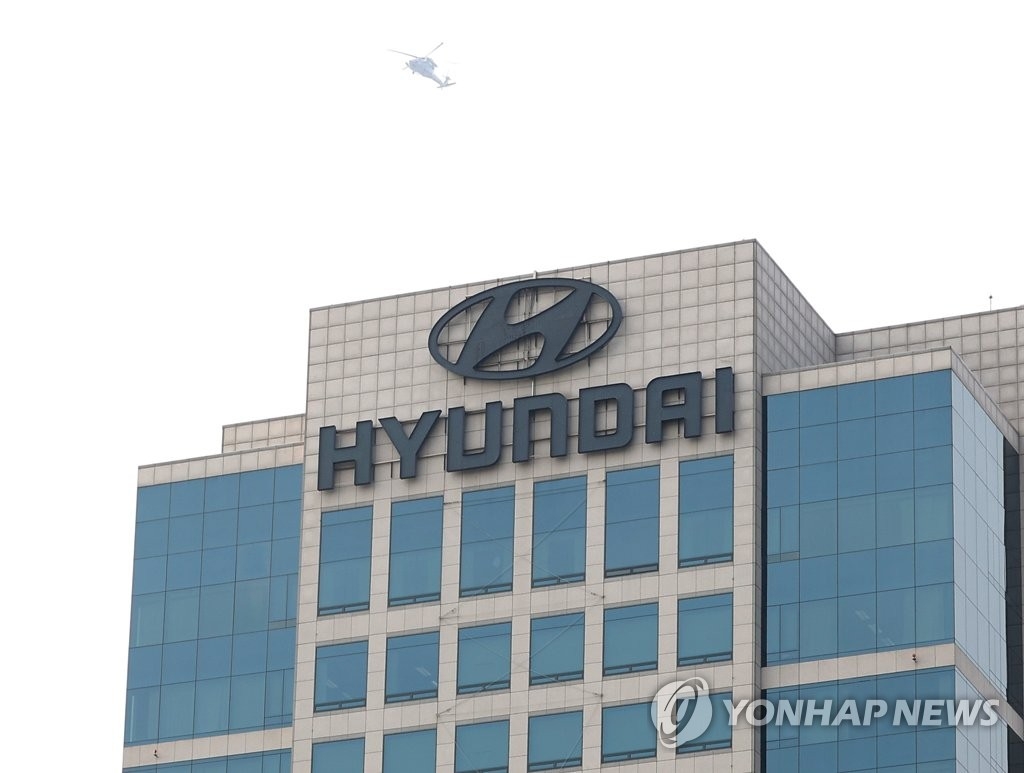 Hyundai Motor jumps on possible EV tie-up with Apple