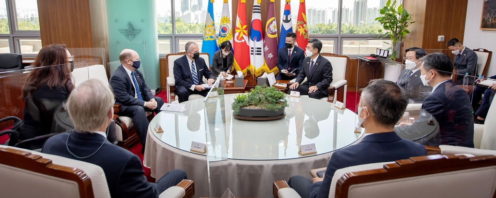 This photo provided by the defense ministry shows a meeting between Defense Minister Suh Wook and U.S. senators in Seoul on June 4, 2021. (PHOTO NOT FOR SALE) (Yonhap) 