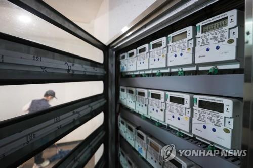 This file photo taken on Sept. 23, 2021, shows eletricmeters installed at an apartment building in Seoul. (Yonhap)