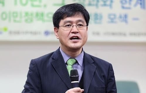 Presidential Secretary for Religious and Multicultural Affairs Kim Seong-hoi (Yonhap)