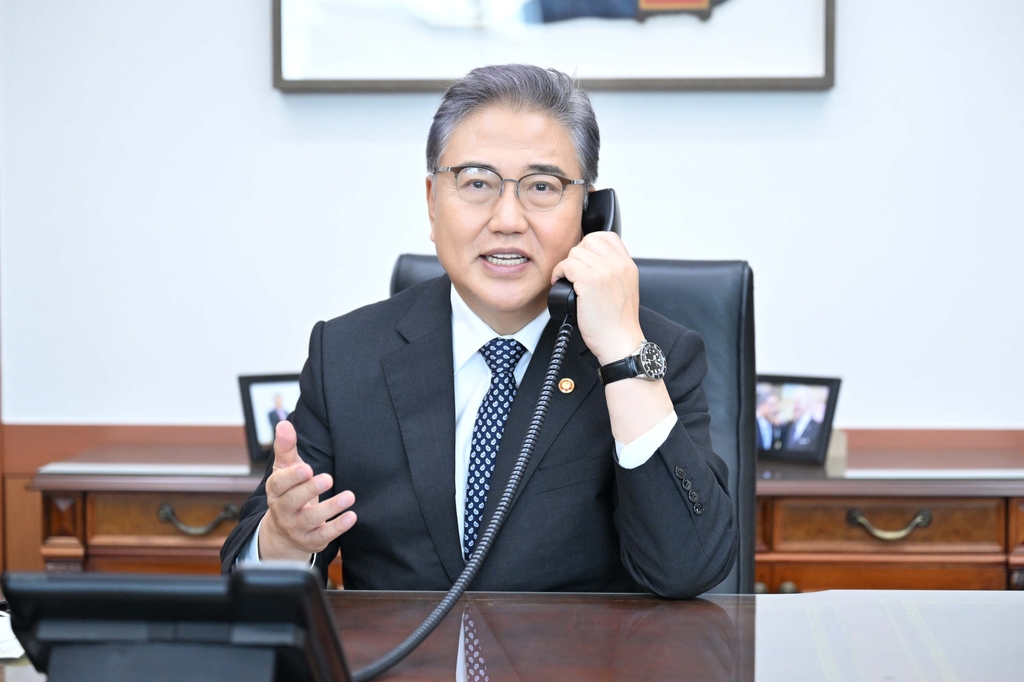 South Korean Foreign Minister Park Jin talks over the phone with Rafael Grossi, Director General of the International Atomic Energy Agency (IAEA) at this office in Seoul, in this photo released by the Ministry of Foreign Affairs on Sept. 14, 2022. (PHOTO NOT FOR SALE) (Yonhap)