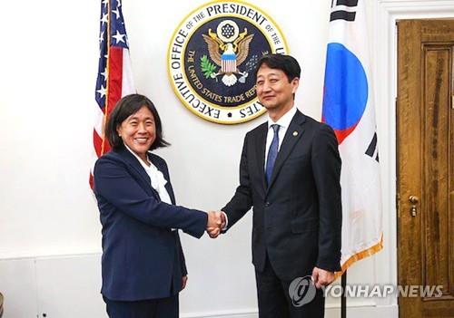 S. Korea, U.S. agree on joint efforts for swift solution of EV tax credit law