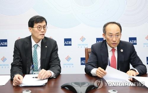 (2LD) 한국은 연준의 금리 인상 이후 시장 불안정에 대해 경고해야 함
