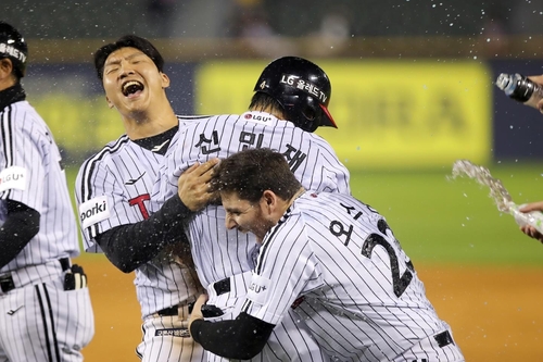 Little-used outfielder goes from goat to hero in dramatic win