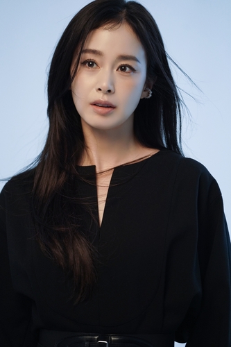 Actress Kim Tae-hee is shown in this undated photo provided by Story J Company. (PHOTO NOT FOR SALE) (Yonhap)