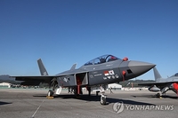 (LEAD) S. Korea approves plan to start production of 20 KF-21s this year