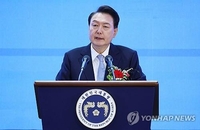 Yoon pledges to increase monthly senior basic pension benefit