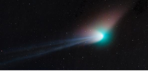 Photo d'une comète prise depuis la ville d'Inje, dans la province du Gangwon, le 28 janvier 2022. (Photo prise par Lee Si-woo. Revente et archivage interdits) 