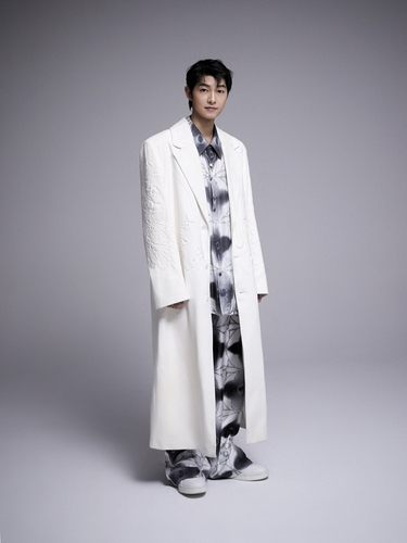 Song Joong-ki. (Photo fournie par Louis Vuitton. Revente et archivage interdits) 