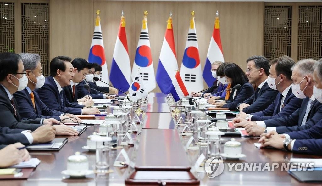 韓・オランダ首脳が共同声明　半導体・原発などパートナーシップ強化
