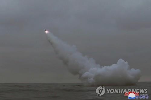 北朝鮮の朝鮮中央通信は１２日に戦略巡航ミサイル２発を発射したと報じた＝（朝鮮中央通信＝聯合ニュース）≪転載・転用禁止≫