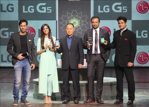 LG, 인도에 G5 출시…고가·저가 '투트랙' 공략 - 2