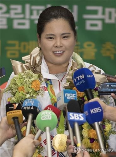 올림픽 챔피언 박인비, 세계여자골프랭킹 4위 - 2