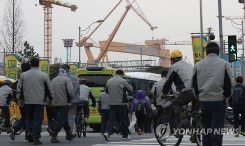 다시 기지개 펴는 조선산업, 부산서 일자리 박람회