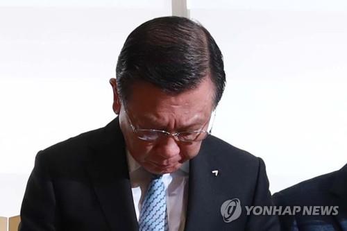 박삼구 금호아시아나그룹 회장, 대표이사직 사퇴
