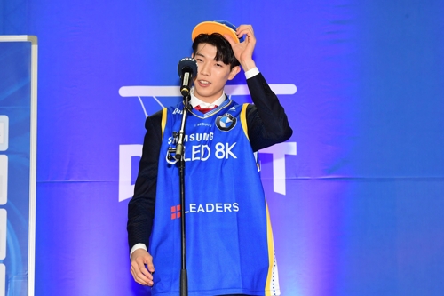 삼성 유니폼을 입은 김진영.