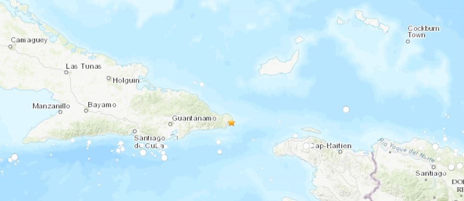 쿠바 동부 연안의 지진 발생 지점