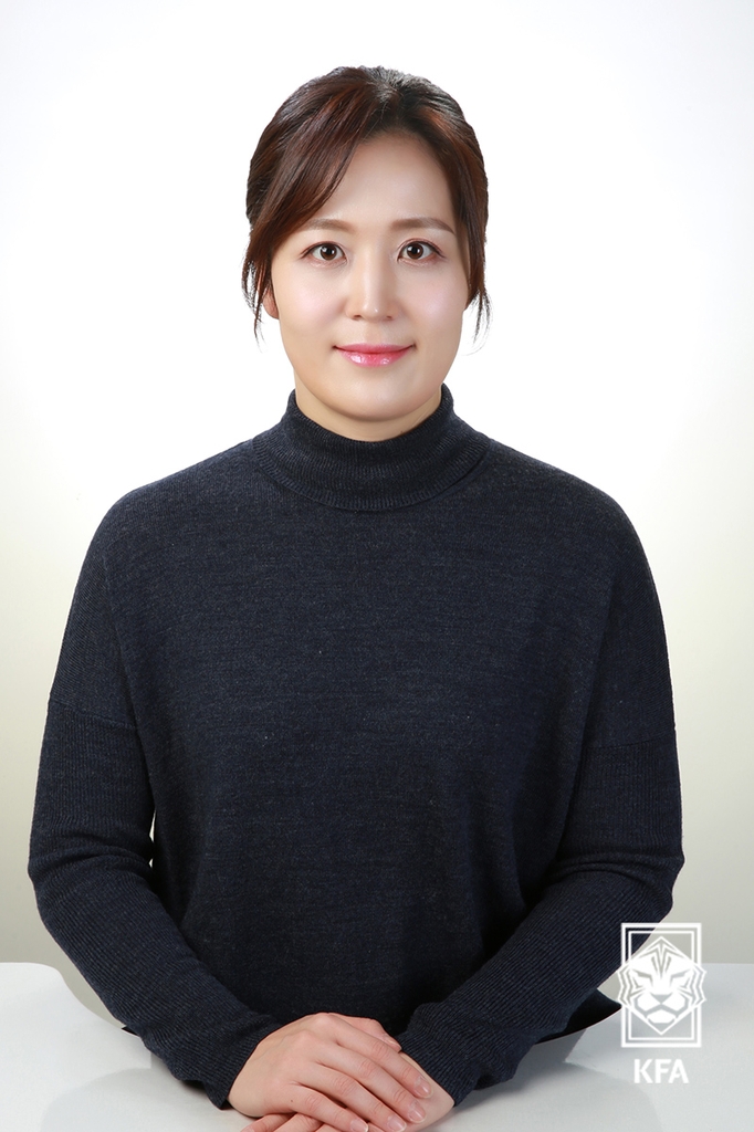 최초의 축구 협회 여성 부회장 탄생 … 전 국제 심사 위원 홍은나 교수