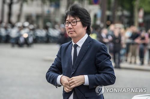 한국계 플라세 전 프랑스 장관, 경찰 성추행 혐의로 벌금형