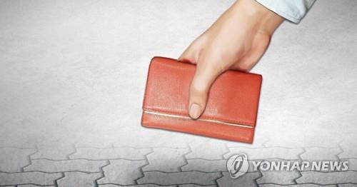 거액 든 지갑 분실 사건…발로 뛰어 찾아준 경찰 | 연합뉴스