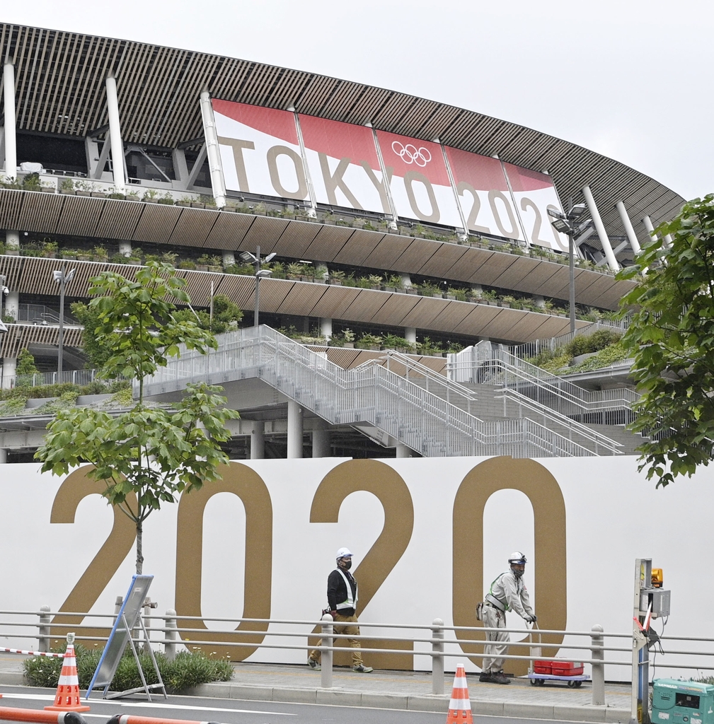 (도쿄 교도=연합뉴스) 일본 수도 도쿄 지역에 코로나19 대응을 위한 긴급사태 재선포가 결정된 8일 도쿄올림픽·패럴림픽 주경기장(국립경기장) 모습.