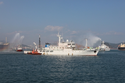 낚시 어선 안전 확보…부산항 해양사고 대응 훈련