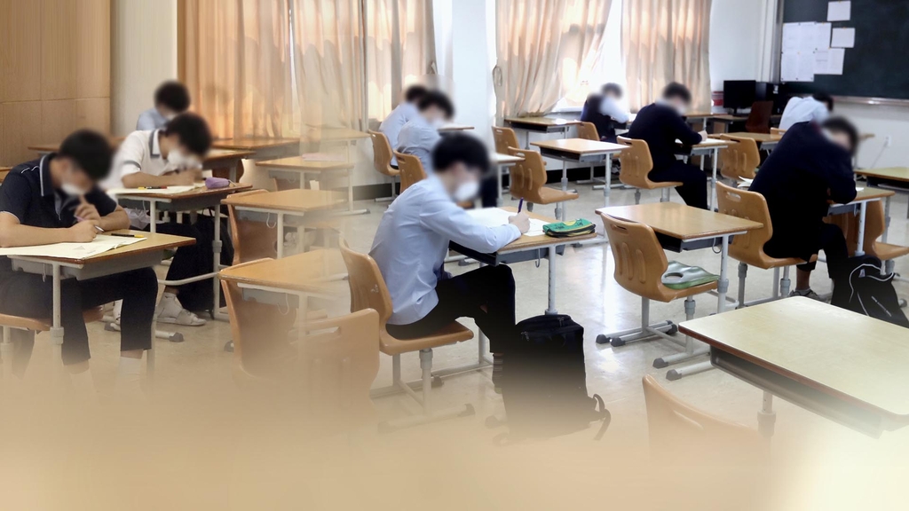 코로나에 기초학력 미달 급증…음식배달 늘면서 쓰레기도↑(CG)