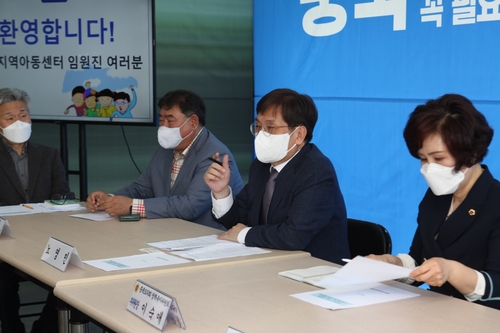 닥터헬기·의료비후불·5%경제…충북지사 공약대결 '후끈'