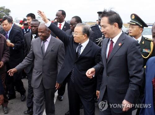 '코로나 디폴트' 잠비아 "중국이 채무조정 앞장서야 해결"