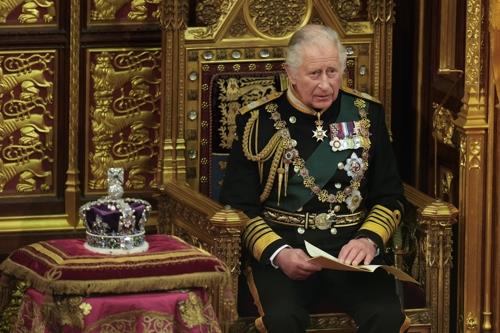 영국 의회 여왕연설 대행하는 찰스 왕세자