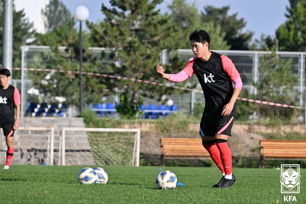 AFC U-23 아시안컵에 대비해 훈련 중인 이강인.