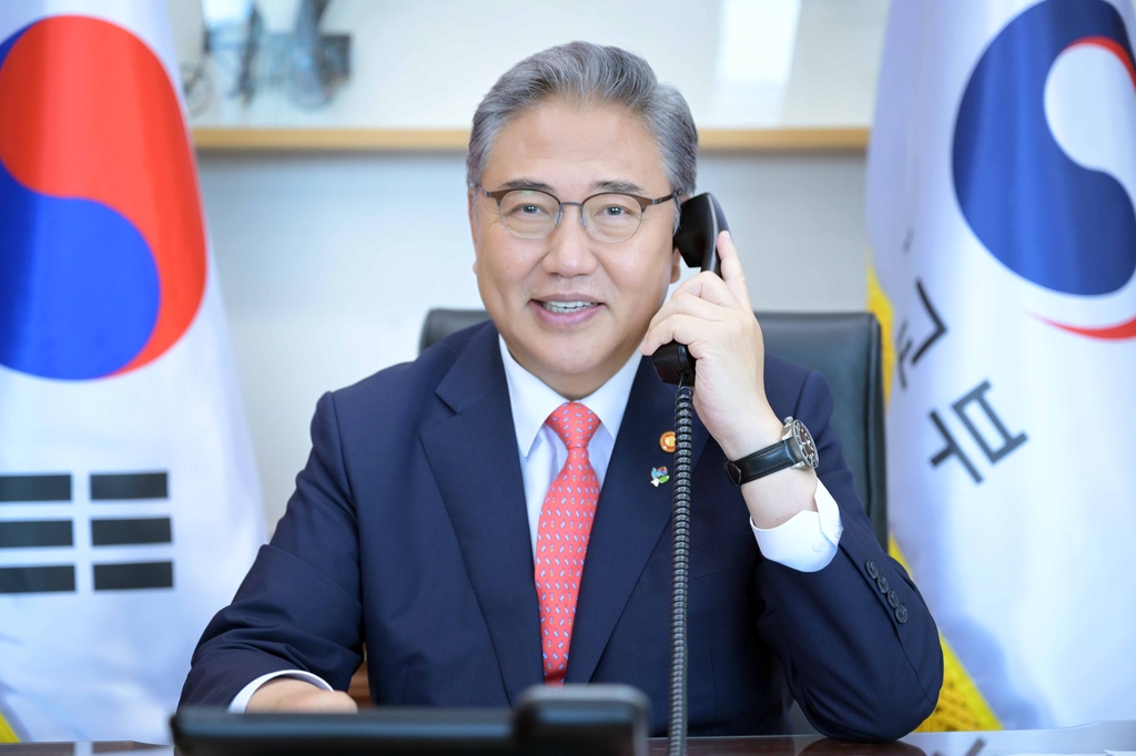 박진 장관, 루마니아 외교장관과 통화…원전·방산 협력확대 논의