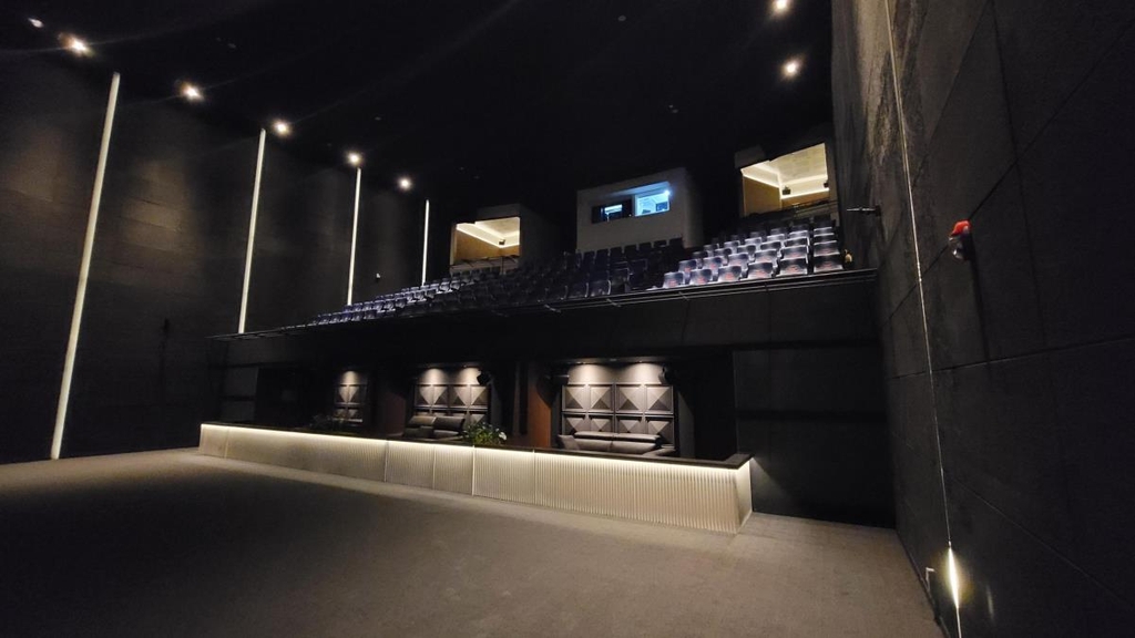 CGV 압구정 아이맥스관