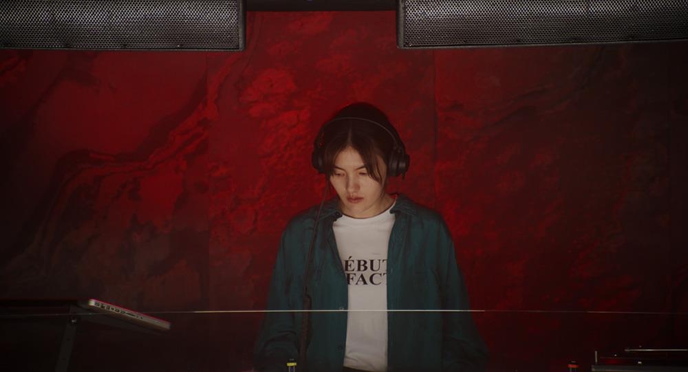 '둠둠'